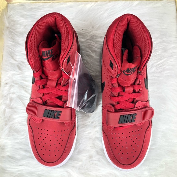 Nike Air Jordan Legacy 312 GS Toro 4.5Y - Picture 3 of 9